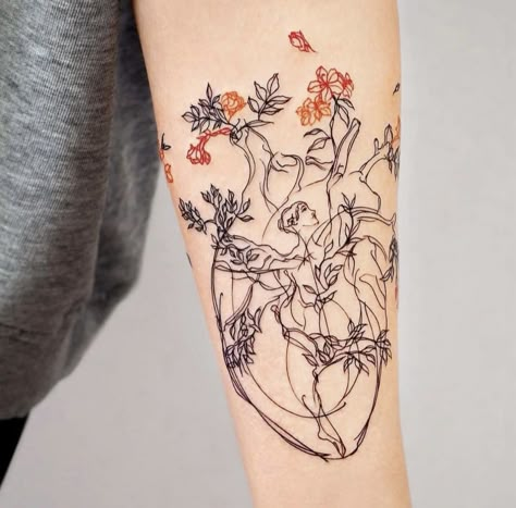 Heart And Flowers Tattoo, Heart Flower Tattoo, Anatomical Tattoos, Aesthetic Tattoo Ideas, Anatomy Tattoo, Sketchy Style, Heart And Flowers, Anatomical Heart Tattoo, Health Tattoo