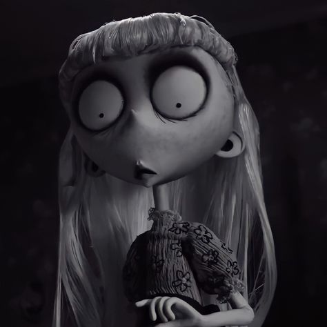 Tim Burton Animation, Weird Girl, Tim Burton Characters, Tim Burton Style, Tim Burton Art, Sally Nightmare, Sally Nightmare Before Christmas, Tim Burton Films, Tim Burton Movie