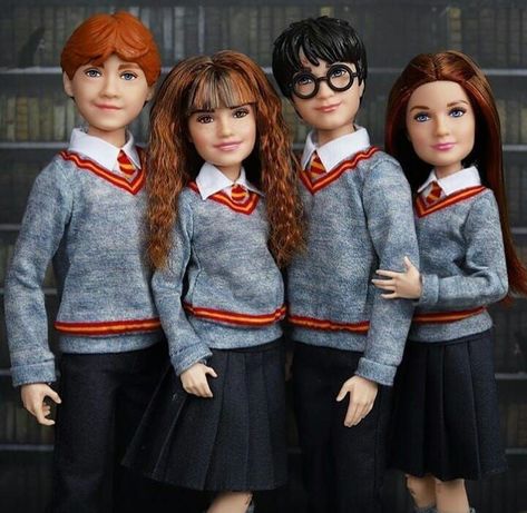 Harry Potter Action Figures, Celebrity Barbie Dolls, Harry Potter Dolls, Hogwarts Uniform, Harry Potter Friends, Dark Space, Harry Potter Images, Barbie Family, Bonnie Wright