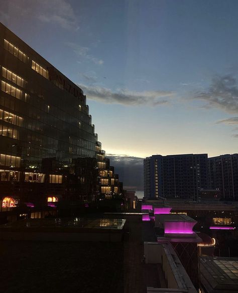 okada | philippines core | pretty sky | sunset aesthetic | purple led lights | city lights | aesthetic building | hotel | cozy hotel | Hotel Philippines, City Lights Aesthetic, Cozy Hotel, Aesthetic Building, Purple Led Lights, Lights Aesthetic, Aesthetic Purple, Story Ideas Pictures, Sky Sunset