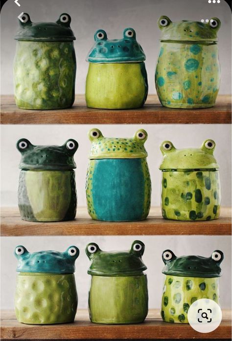 Clay Frog, Diy Keramik, Tanah Liat, Keramik Design, Pottery Inspo, Pottery Classes, Pottery Crafts, Ceramics Pottery Art, Pottery Inspiration