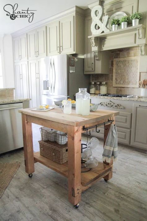 15 Free DIY Kitchen Island Plans Diy Kitchen Cart, Pallet Kitchen Island, Unique Kitchen Design, Kitchen Island On Wheels, Pallet Kitchen, Kitchen Island Plans, Building A Kitchen, Rolling Kitchen Island, Small Kitchen Island