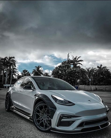 Tesla tuning (@tesla_tuningclub) • Instagram photos and videos Tesla Aesthetic, Tesla 3, 20 Inch Wheels, Food Family, T Love, Aesthetic Ideas, Dream Car, Tesla Model, Super Cars