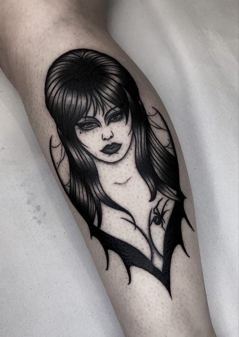 Elvira. Goth tattoo, dark art Elvira Mistress Of The Dark Tattoo, Elvira Tattoo Ideas, Goth Pinup Tattoo, Munsters Tattoo, Elvira Drawing, Elvira Aesthetic, Elvira Art, Elvira Tattoo, Tattoo Of Woman