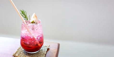 Pinot Noir Recipes, Tart Flavors, Cocktail Drinks Recipes, Alcohol Drink Recipes, Pinot Noir, Cocktail Drinks, Drink Recipes, Hot Summer, Tart