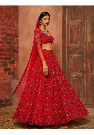 Red organza, heavily hand-embellished lehenga paired with a full sleeve embellished blouse and concept back with a net embellished dupatta Baju Kahwin, Organza Lehenga, Full Sleeve Blouse, Net Blouses, Bridal Lehenga Red, Simple Blouse Designs, Red Lehenga, Indian Bridal Outfits, Embellished Blouse