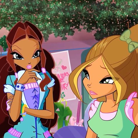 Aisha And Flora, Layla Winx Club, Aisha Winx Club, Winx Aisha, Aisha Winx, Winx Club, Live Action, Twinkle Twinkle, Cartoon Characters