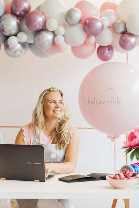 Balloon Artist Photoshoot, Balloon Artist Branding Photoshoot, Balloon Branding, Photoshoot With Balloons, Balloon Photoshoot, Planner Brands, Balloon Company, Balloon Artist, Celebration Balloons