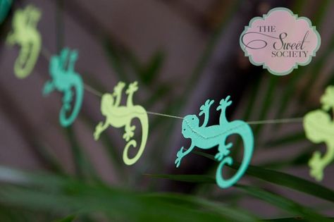 Mixed Up Chameleon, Snake Birthday, Snake Party, Reptile Party, Cute Lizard, Rabbit Cages, Wild Kratts, Teen Party, Jungle Party