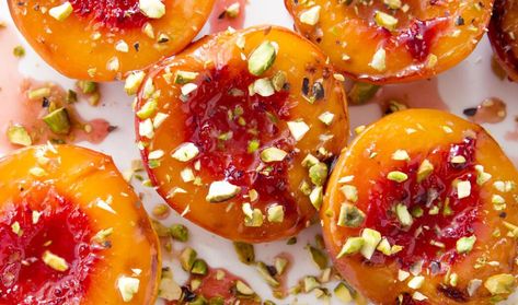 Cook This: Peaches go under the broiler and come out oh-so delicious | Food/Restaurants | theadvocate.com Light Summer Desserts, Glazed Peaches, Warm Desserts, Perfect Peach, Heirloom Recipes, America's Test Kitchen Recipes, Peach Juice, Light Desserts, Kitchen Recipe