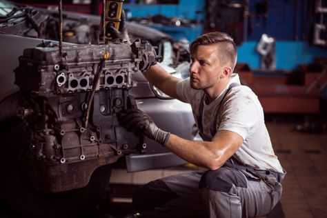 The 5 Leadership Lessons That Fixing Cars Taught Me Mechanics Photography, Fixing Cars, Mechanics Aesthetic, Motor Mechanics, Cool Garages, Mechanic Shop, Leadership Lessons, Mechanic Garage, Corporate Portrait