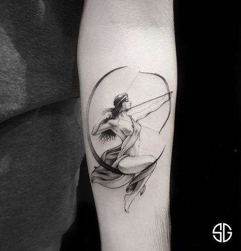 • Artemis • Custom black work piece by our resident @oscar.ls.tattooist For bookings and inquiries with SG team: •📧… Artemis Goddess Tattoo, Goddess Tattoo Ideas, Greek Goddess Tattoo, Sg Tattoo, Artemis Tattoo, Sagittarius Tattoo Designs, Artemis Goddess, Sagittarius Tattoo, Statue Tattoo