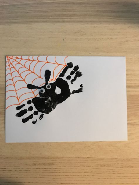 Tk Classroom, Halloween Handprint Crafts, Halloween Handprint, Pre K Curriculum, Itsy Bitsy Spider, 2 Hands, Handprint Crafts, Googly Eyes, Heart Crafts