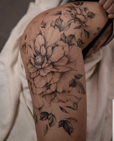 Cool Hip Tattoos For Women, Big Flower Hip Tattoo, Orchid Tattoo Thigh, Flank Tattoos For Women, Hip Thigh Tattoos Women Ideas, Hip Flower Tattoos Women, Flower Hip Tattoo Thigh Piece, Tattoo Flowers Leg, Peony Leg Tattoo