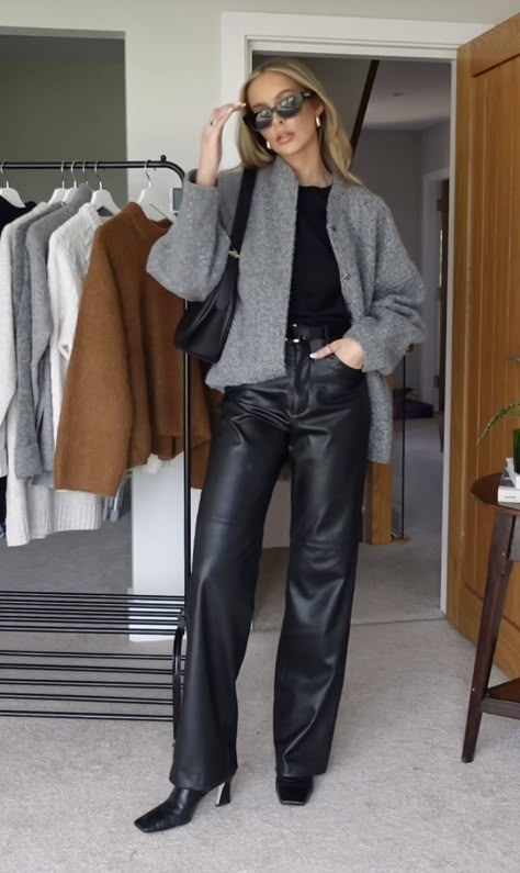 Sheer Black Turtleneck Outfit, Black Leather Pants Winter Outfit, Casual Winter Night Out Outfit, Halterneck Outfit, Black Wide Leg Pants Outfit Winter, Fall Leather Pants Outfit, Wide Leg Leather Pants Outfit, Trousers Outfit Winter, Black Blouse Outfit