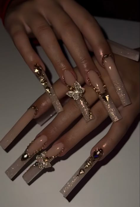 Gold Xl Nails, Extra Bling Nails, Long Gold Nails, Gold Long Nails, Long Y2k Nails, Gold Bling Acrylic Nails, Gold Nail Set, Gold Nails Prom, Acrylic Nails Coffin Ombre