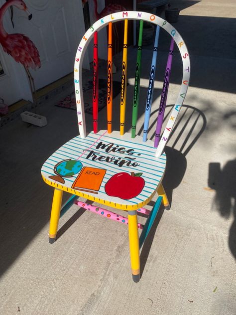 Painted Chair Ideas, Teacher Chairs For Classroom Diy, Teacher Chairs For Classroom, Classroom Teacher Chair, Diy Teacher Chair, Teacher Chair, Diy Teacher Stool, Kindergarten Teacher Rocking Chair, Teacher Stools Painted Diy