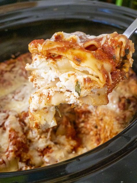 No-Boil Slow Cooker Lasagna | 12 Tomatoes Low Carb Crock Pot Lasagna, Slow Cooker Lazy Lasagna, Crockpot Lasagna Casserole, Low Carb Crock Pot, Crock Pot Lasagna, Lazy Lasagna, Low Carb Crock Pot Recipes, Lasagna Casserole, Crockpot Lasagna