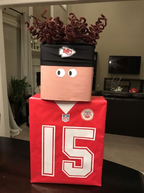 Kansas City Chiefs Patrick Mahomes Valentine’s Box Kansas City Chiefs Valentines, Chiefs Valentines, Pokemon Valentines Box, Cool Valentine Boxes, Girls Valentines Boxes, Diy Valentines Box, Valentine Boxes For School, Baseball Valentine, Minnie Mouse Valentines