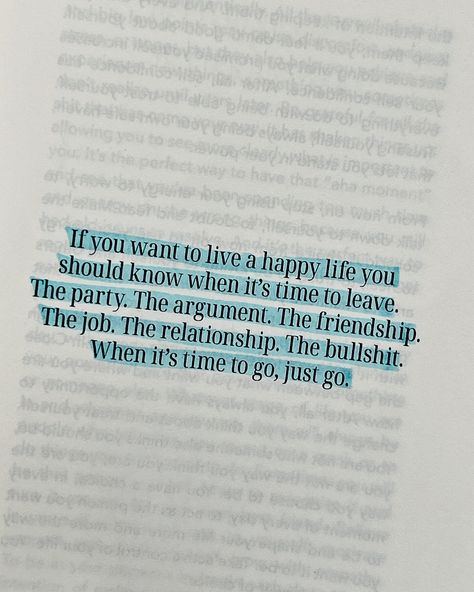 📍Always stay true to yourself. ✨In life, there were times when we doubt on ourselves, think whether we’re worthy or not. Think ‘what we really want?’. And when we don’t get answers, we try to be someone else like society expects from us. Try to make people happy even if we are struggling within. ✨The book “choosing me” will help you break free from this inner struggle and help you understand your past, triggers and your patterns, so that you heal from this and be the best version of yourse... Always Choose Yourself Quotes, When Will Someone Choose Me, Someone Else Will, You Will Heal, Free Your Mind Quotes, Break Quotes, Health Posters, Choose Yourself, Make People Happy