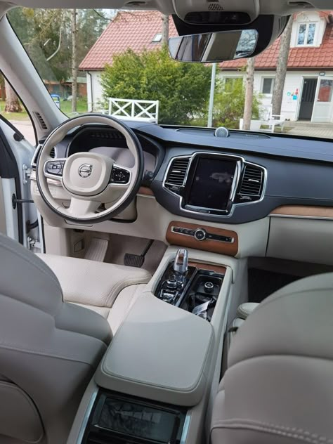 Volvo Suv, Dr Car, Volvo Xc, Car Interior Diy, Volvo Cars, Volvo Xc60, Classy Cars, Volvo Xc90, Dream Garage