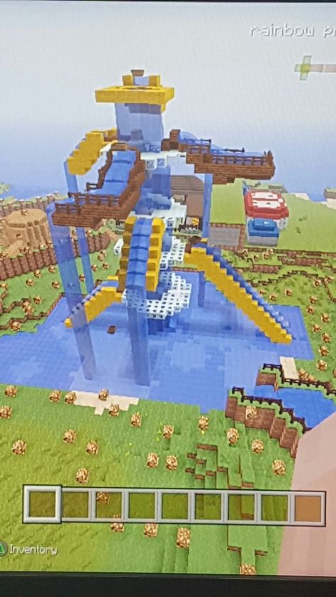 Minecraft Bazaar Ideas, Minecraft Water Park Ideas, Minecraft Waterpark Ideas, Minecraft Summer Builds, Minecraft Water Park, Minecraft Theme Park Ideas, Minecraft Waterpark, Minecraft Park Idea, Minecraft Theme Park