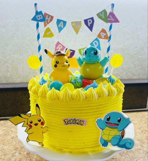 Pokemon Cake Buttercream, Cupcakes Pokemon, Super Smash Bros Party, Chocolate Vanilla Cake, Pokémon Cake, Pokemon Birthday Cake, Pokémon Birthday, Chocolate And Vanilla Cake, Pokemon Cake