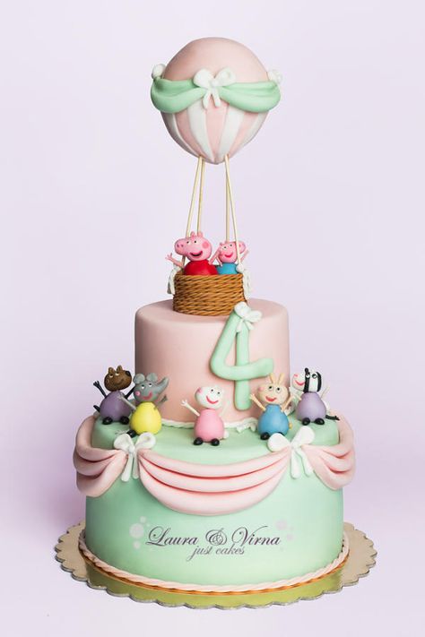 Peppa pig and Friend cake Tortas Peppa Pig, Peppa Pig And Friends, Bolo Da Peppa Pig, Pig Cakes, Peppa Birthday, Peppa Pig Birthday Cake, Pig Birthday Cakes, Peppa Pig Cake, Peppa Pig Birthday Party