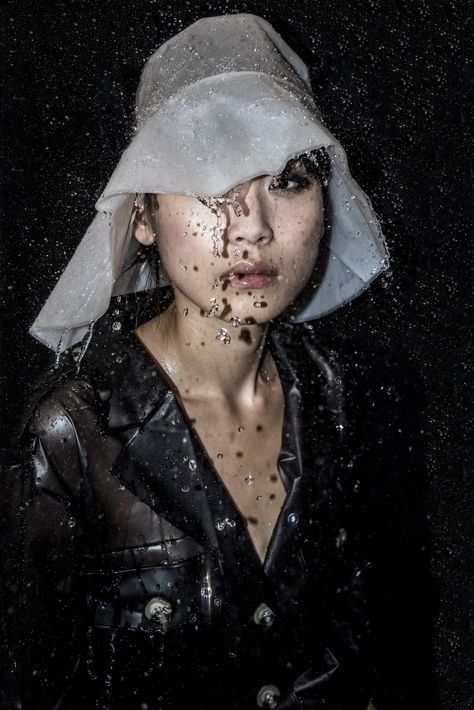 Great shot from Jesper Haynes Rain Fashion Shoot, Rain Fashion Editorial, Masks Photography, New York Hat, Mask Photography, Rain Fashion, Rainwear Fashion, 3d Pictures, Fashion Portfolio