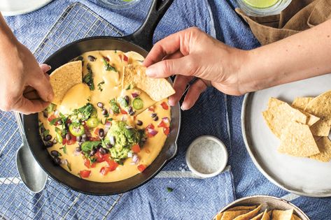 Queso Recipe, Modern Farmer, Easy Appetizers, Party Appetizers Easy, Potato Skins, Cheese Lover, Easy Appetizer Recipes, Party Food Appetizers, Fresh Veggies