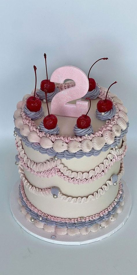 2023 Birthday Cake, Cake For 2nd Birthday, Buttercream Cake Ideas, 2023 Cake, Lambeth Cake, Gay Cowboy, Cake Piping, Cake Simple, Cake Trends