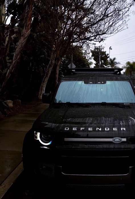 Range Rover Defender Aesthetic, Defender Car Wallpaper, Range Rover Defender Wallpaper, Landrover Defender Wallpaper, Land Rover Defender Wallpaper, Land Rover Aesthetic, Defender Wallpaper, Black Defender, Defender Range Rover