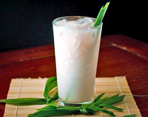 Fresh Buko Juice. Parang I WANT! Filipino Drinks, Buko Juice, App Recipe, Coconut Juice, Masticating Juicer, Fruit Pastries, Just Juice, Anime Face, Herbal Drinks