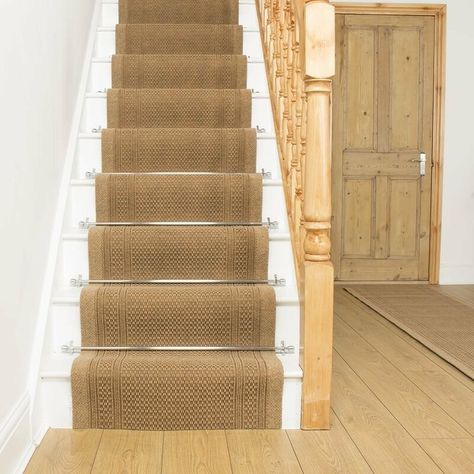 Beige Stair Runner, Clean Carpet, Hall Carpet, Flat Weave Carpet, Indoor Outdoor Carpet, Hallway Carpet Runners, Cosy Home, Wooden Stairs, Big Rugs