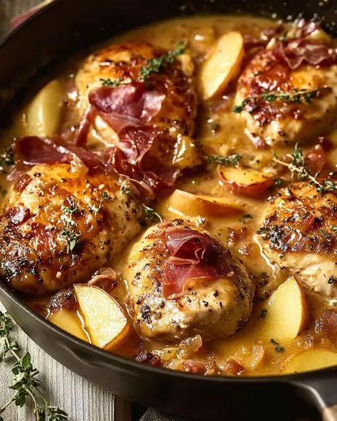 Creamy Apple Cider Chicken with Crispy Prosciutto and Gruyère Creamy Apple Cider, Apple Cider Chicken, Cider Chicken, Lobster Cream Sauce, Chicken With Prosciutto, Sweet Appetizer, Crispy Prosciutto, Thyme Recipes, Apple Chicken