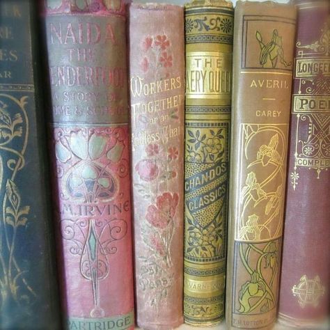 Colorful Books Aesthetic, Me As Color, Me And Her Aesthetic, Cute Princess Aesthetic, Princess Vintage Aesthetic, Fairytale Aesthetic Princesses, Castle Princess Aesthetic, Vintage Disney Princess Aesthetic, Girly Princess Aesthetic