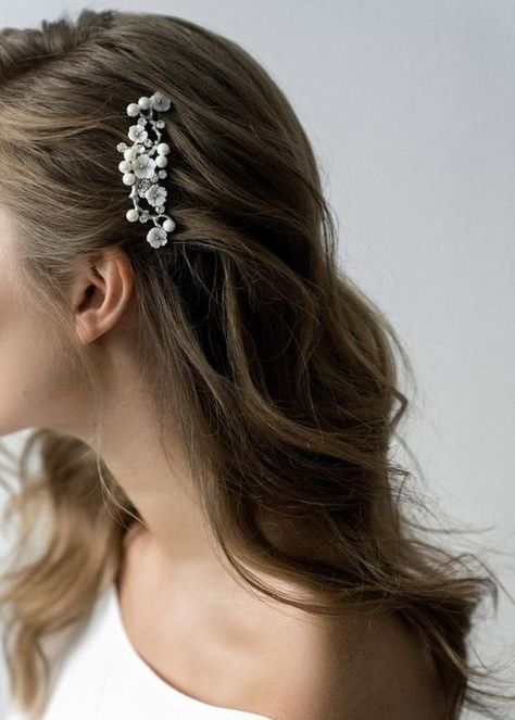 Long Hair Bridal Styles, Long Hair Bridal, Floral Hair Piece Wedding, Bridal Floral Hair, Bridal Flower Hair Comb, Leaf Hair Piece, Elegance Hair, Floral Hair Piece, Hair Piece Wedding Hair