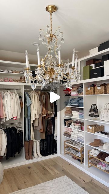 Kasey Dixon on Instagram: "ORG \ closet organization favorites + how I use them! I don’t typically wait until Spring time to clean out and organize spaces. Come the New Year, I’m ON IT!💁🏻‍♀️ All of these organizers are sure to make your closet look SO much more put together! Here’s what I’m sharing today👇🏻👇🏻
+ velvet hanger
+ boot shapers
+ shelf dividers
+ purse display 
+ shoe rack
+ bag divider 

Here are 3 easy ways to SHOP👇🏻
1. Comment “shop” to get links sent directly to your DMs
2. Click the link in my bio @sbkliving and select “shop my reels”
3. Head over to my @shop.ltk shop and follow me “sbkliving”

#closetorganization #closetorganizing #closetorganizer #closetdesign #amazonhome #amazonorganization #amazonhomefinds 
@shop.ltk
https://liketk.it/4timt" How To Organize Purses, Bag Divider, Purse Display, Boot Shaper, Closet Shelf Organization, Shelf Dividers, Velvet Hangers, Select Shop, Purse Organization