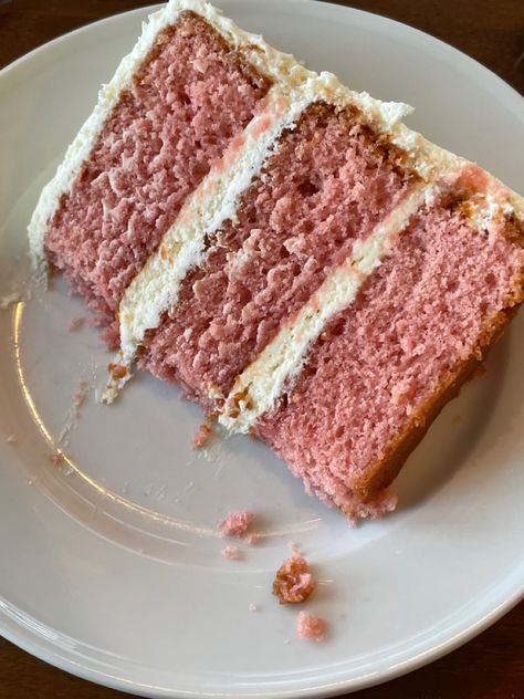 Strawberry Cake Slice Aesthetic, Strawberry Cake Aesthetic Pink, Cake Slice Aesthetic, Pink Cake Slice, Strawberry Cake Slice, Pink Strawberry Cake, Birthday Cake Slice, Slices Of Cake, Aesthetic Diys