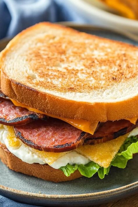 Bologna Sandwich Recipes, Bologna Sandwiches, Fried Bologna Sandwich, Bologna Salad, Baked Potato Dinner, Bologna Recipes, Fried Bologna, Oven Baked Fries, Bologna Sandwich