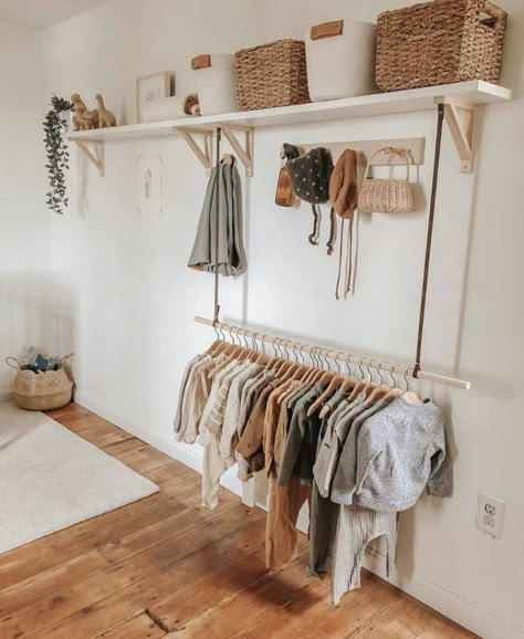 Cozy Baby Room, Open Wardrobe, Baby Room Themes, Nursery Closet, Open Closet, Nursery Modern, Nursery Room Design, Baby Room Inspiration, Nursery Room Inspiration