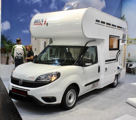 Mini Motorhome, Camper Flooring, Dry Bathroom, Luxury Motorhomes, Mini Camper, Travel Van, 5th Wheels, Class B, Truck Camper