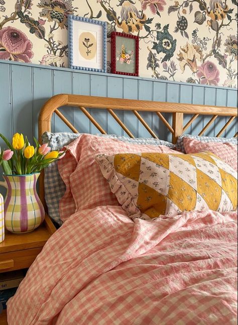 Yellow Cottagecore Bedroom, Colorful Quilt Bedroom, Blue Cottage Core Bedroom, Dutch Pastel Aesthetic Bedroom, Yellow Cottage Bedroom, Blue Cottagecore Bedroom, Colorful Cottage Bedroom, Colorful Vintage Aesthetic, Easter Bedroom