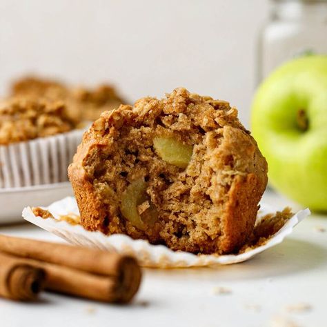 Simple Apple Oatmeal Muffins - Yummy and fully Carrot Muffins Easy, Brownie Pie Recipe, Fudge Brownie Pie, Easy Pumpkin Bars, Apple Oatmeal Muffins, Homemade Brownies Easy, Oatmeal Muffin Recipes, Apple Oatmeal, Apple Muffins