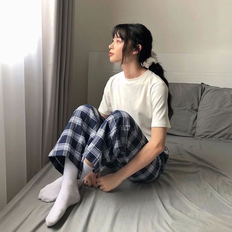 Comfy Home Outfits, Comfy Korean Outfits, Casual Home Outfits, Nightwear Outfits, Pajamas Aesthetic, Outfits Lazy, Pajama Outfit, Cute Pjs, Pajama Fashion