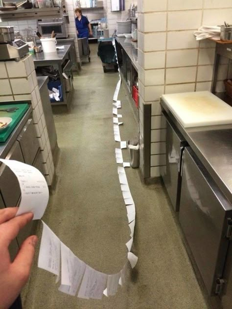 When you know that today is going to be a stressful day. | 22 Struggles Only People Who've Worked In A Restaurant Kitchen Will Recognize Restaurant Memes, Restaurant Humor, Chef Aesthetic, Career Manifestation, Server Life, Back Of House, Restaurant Service, Yes Chef, Stressful Day