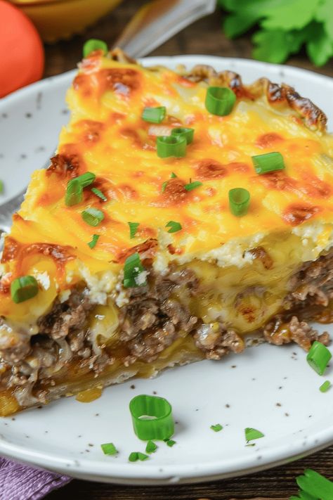 Impossible Cheeseburger Pie Cheesey Recipes, Impossible Cheeseburger Pie, Impossible Cheeseburger, Dinner Pie, Impossible Pies, Casserole Meals, Casserole Beef, Beef Ideas, Homemade Bisquick