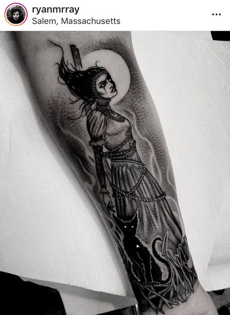 Salem Tattoo, Burning Witch, Burn Tattoo, Witch Tattoo, Spooky Tattoos, B Tattoo, 1 Tattoo, Tattoo S, Blackwork Tattoo