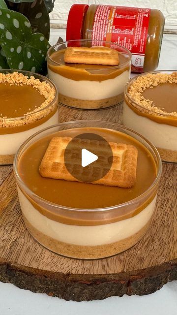 Biscuit Pudding Recipe Video, Biscoff Pudding Recipes, Parle G Biscuit Cake Recipe, Biscoff Pudding, Parle G, Easy Indian Sweet Recipes, Instant Dessert, Biscuit Pudding, Biscoff Cake