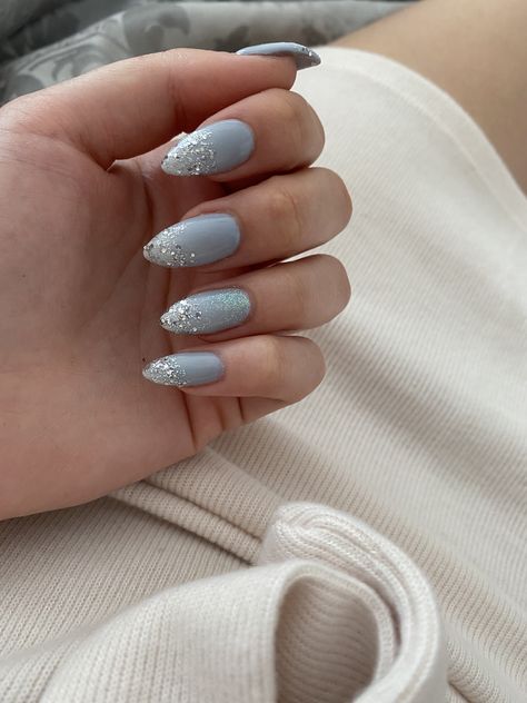 Light Blue White And Silver Nails, Silver Light Blue Nails, Silver Acrylic Nail Designs Prom, Nails For Light Blue Dress Prom, Light Blue Shiny Nails, Wedding Nails For Bride Dusty Blue, Silver And Baby Blue Nails, Dusty Blue Prom Nails, Prom Nails Silver And Blue